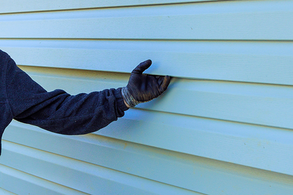 How to Start a Siding Business