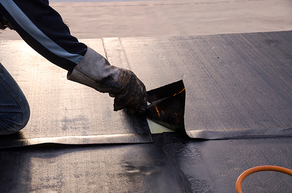 Roof blistering causes, prevention and treatment