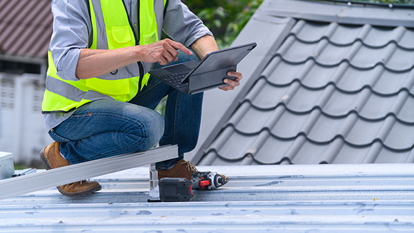 What does a more connected jobsite look like for Canadian roofing contractors?