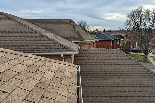 Contractor considerations: How long does a roof last in Canada?